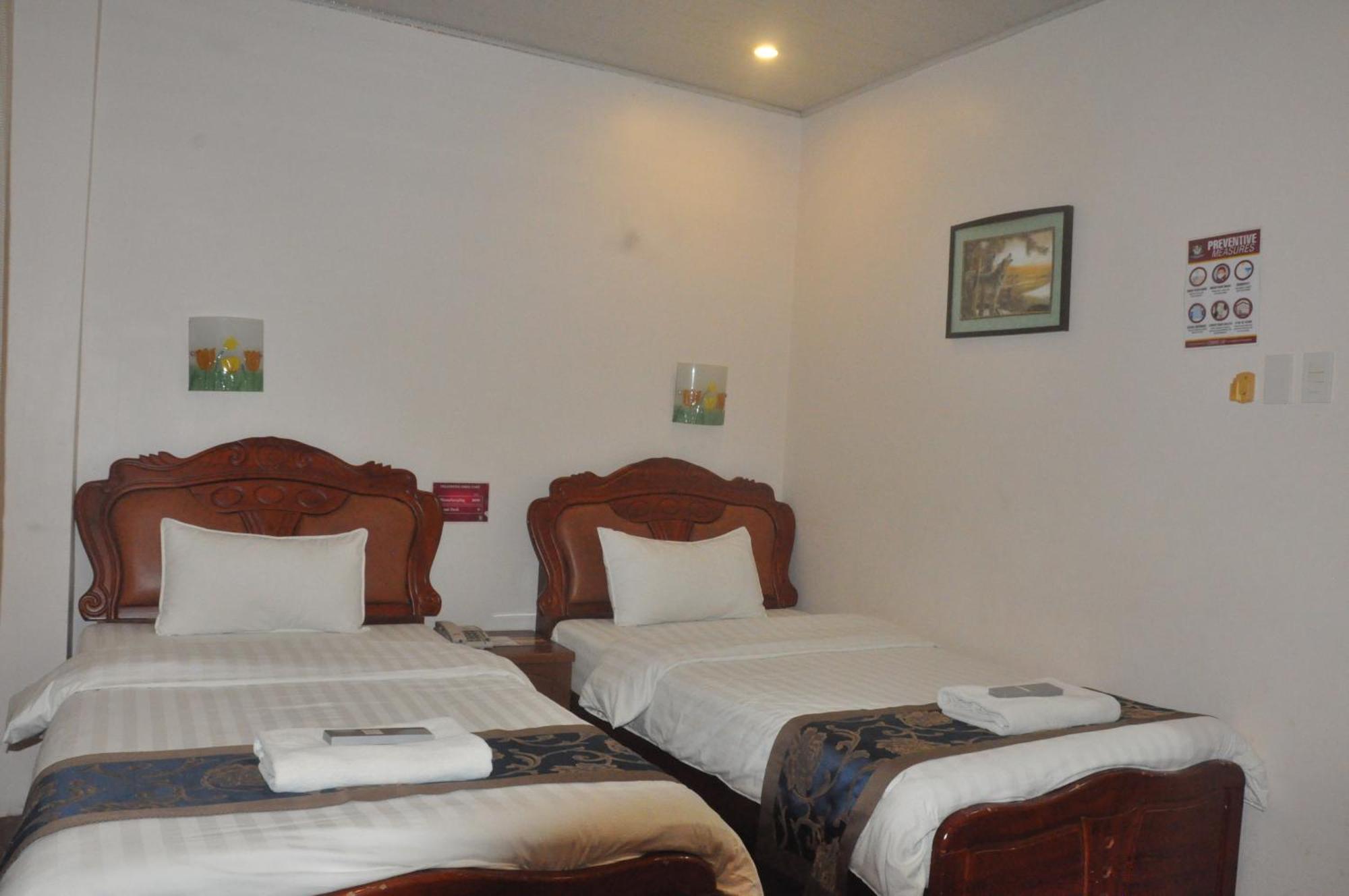 A&A Plaza Hotel Puerto Princesa Zewnętrze zdjęcie